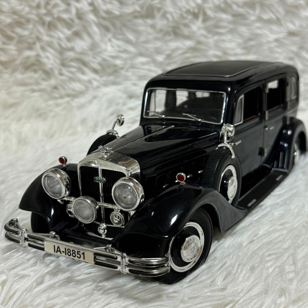 自動車模型 アメリカン HORCH 851 Pullman 1935 1/18