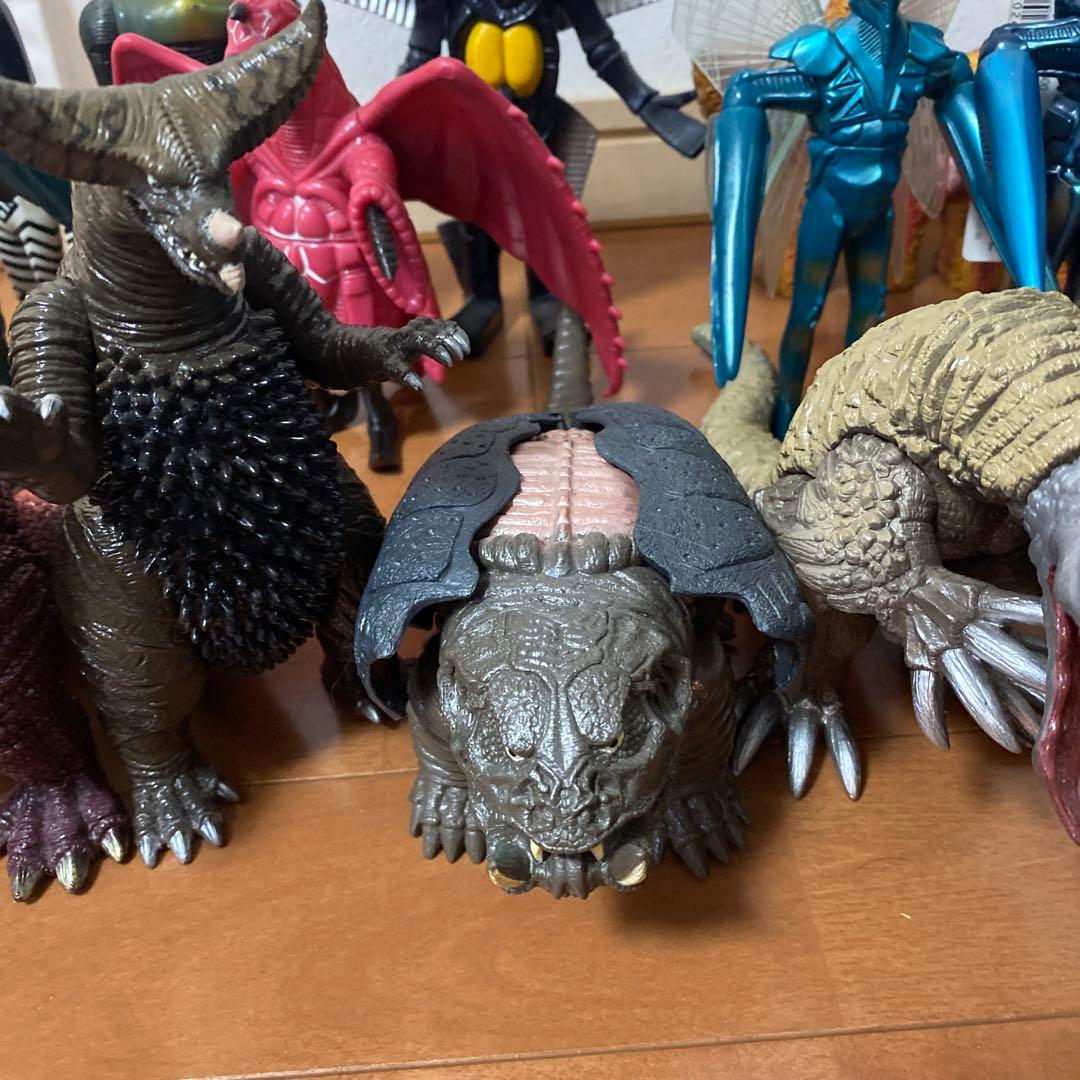 バンダイ製 ウルトラマンパワード ソフビ 18体セット
