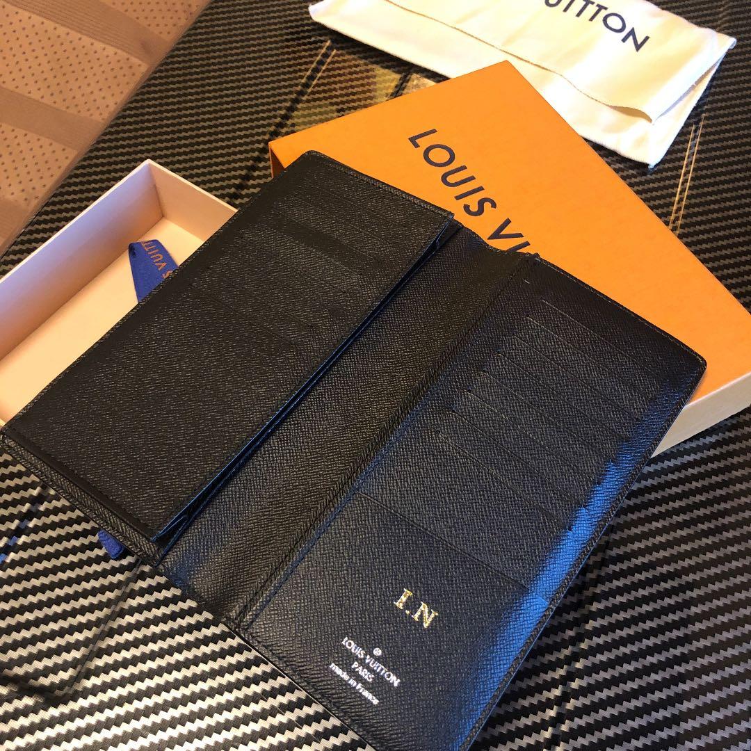 VUITTON  財布