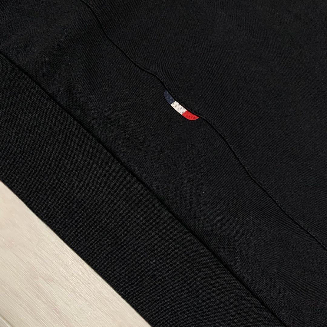 〔美品〕モンクレール　フードロゴ　黒　Ｓ　ジップパーカー　5P23