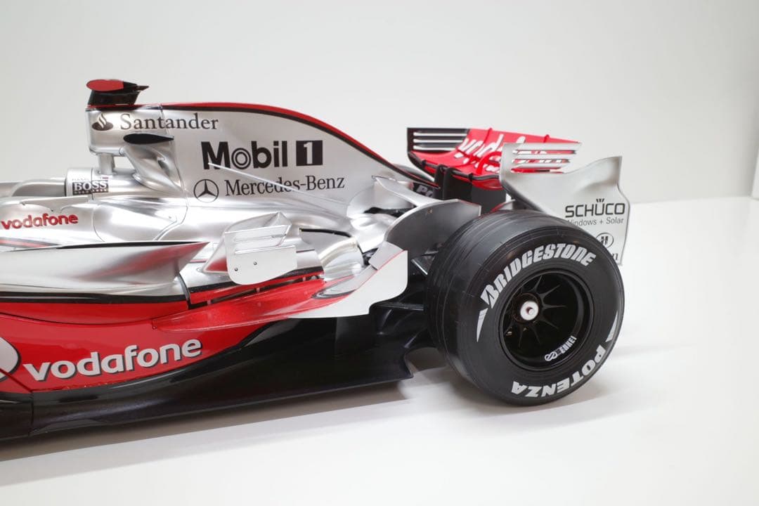 【限定1/8】マクラーレンMP4-23 (全長60cm) ※お問合せ下さい！