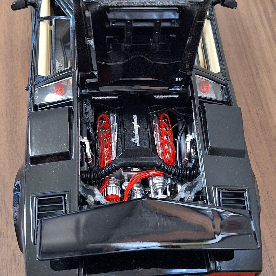 ミニカー ランボルギーニ カウンタック 1/18 ブラック