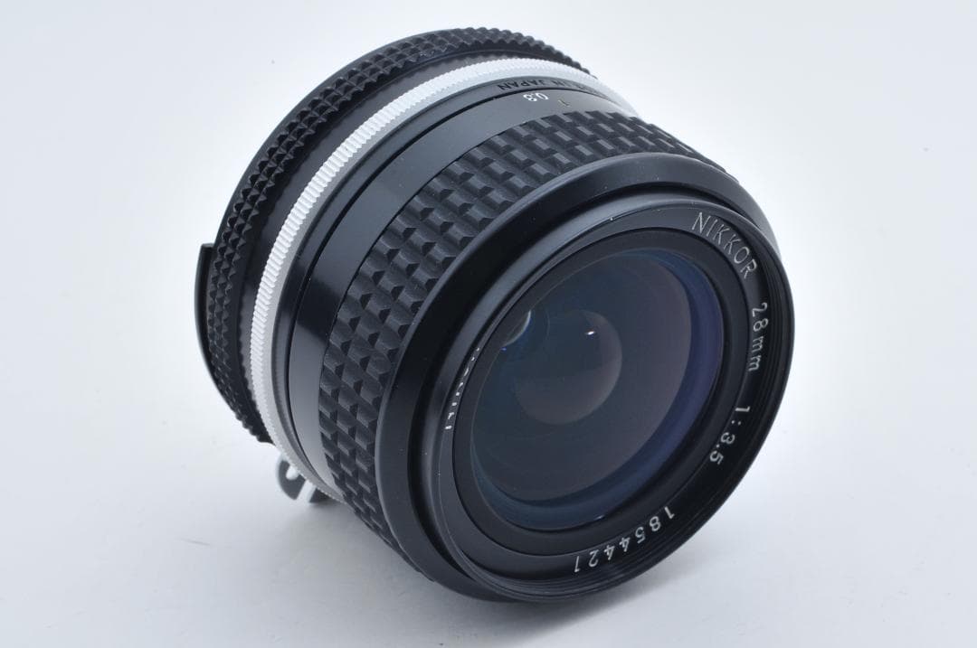 ■美品■ ニコン Nikon 28ｍｍ F3.5 Ai ≪油染み無し≫