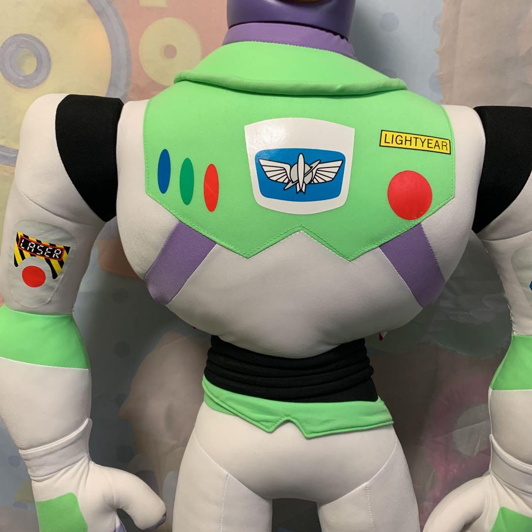 トイストーリー　特大ジャンボ　ぬいぐるみ　バズライトイヤー