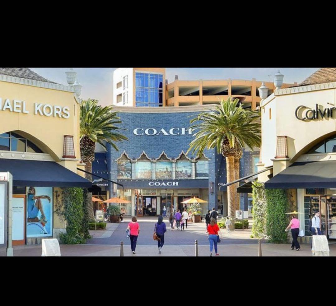 初売り　コーチ COACH 高級スムースレザータビー二つ折り財布