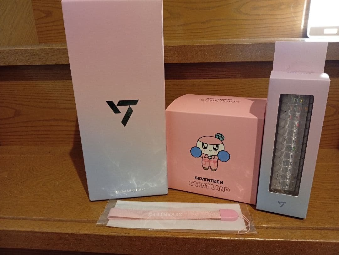 激レア♡SEVENTEEN ペンライト 　4点フルセット♡