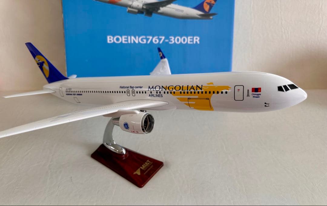 モンゴリアン エアライン 模型 767-300ER