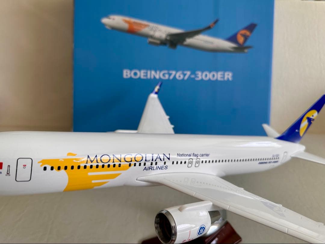 モンゴリアン エアライン 模型 767-300ER