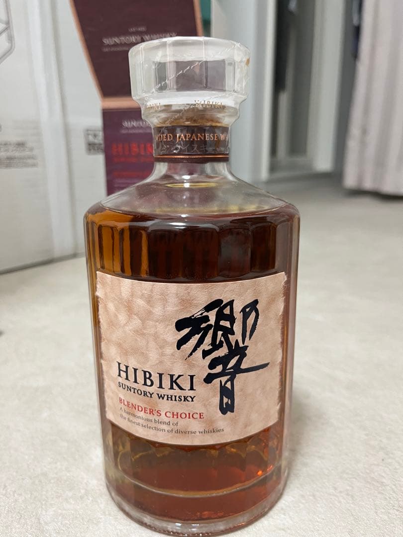 新品未開封　サントリー 響 ブレンダーズチョイス ウイスキー/700ml