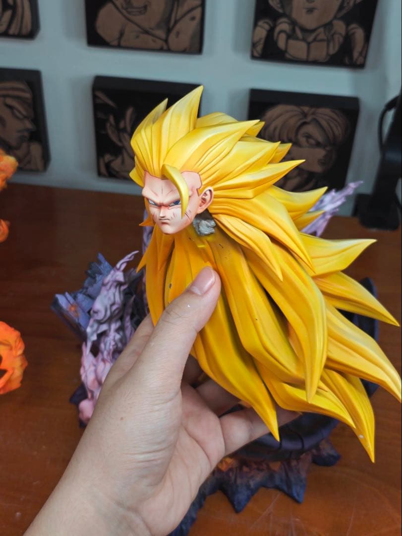 孫悟空　スーパーサイヤ人3　フィギュア　ドラゴンボール　ガレージキット