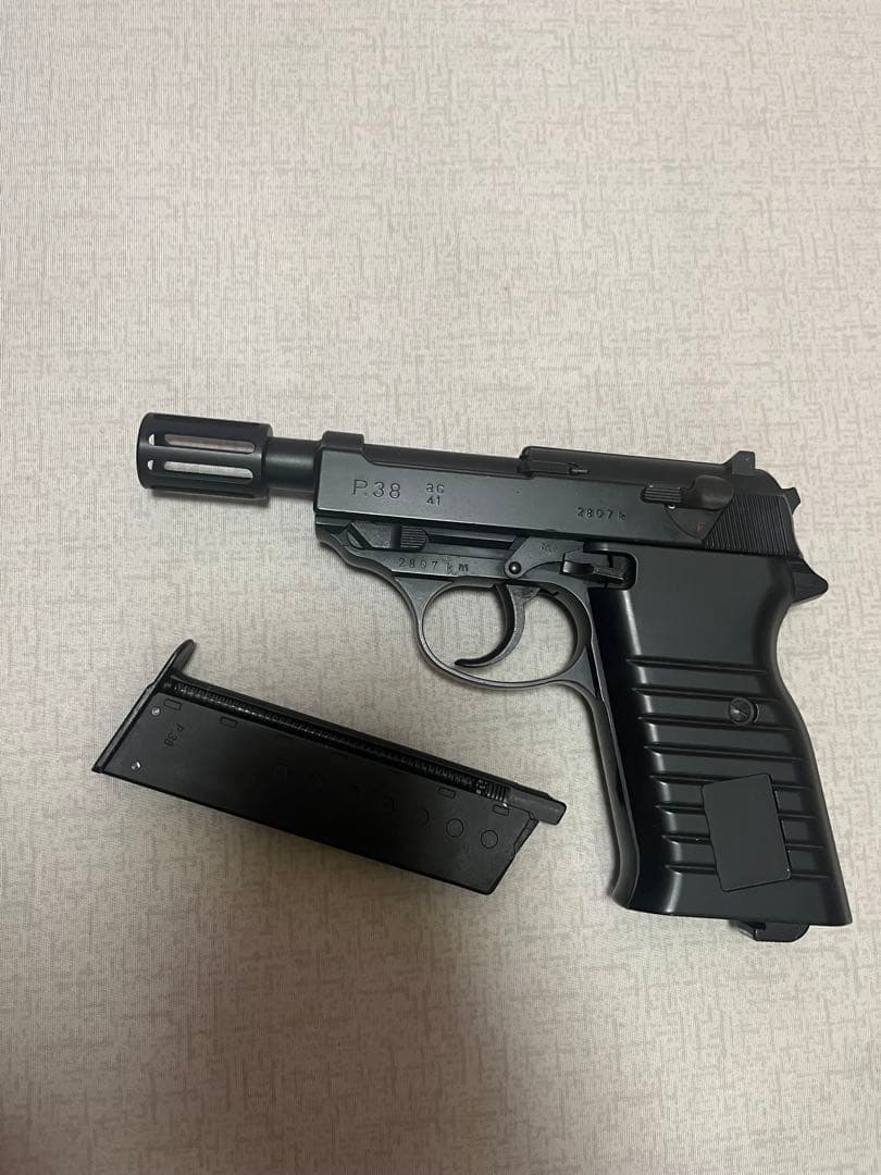 【MP7A1、ワルサーP.38ガスガン】と【BB弾】セット