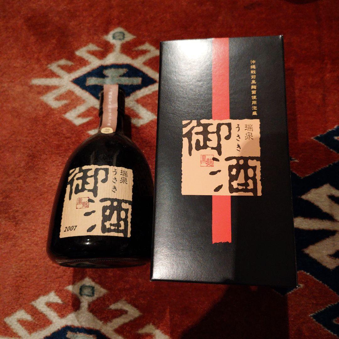 御酒 2007年 黒麹 6本入り 泡盛古酒１８年