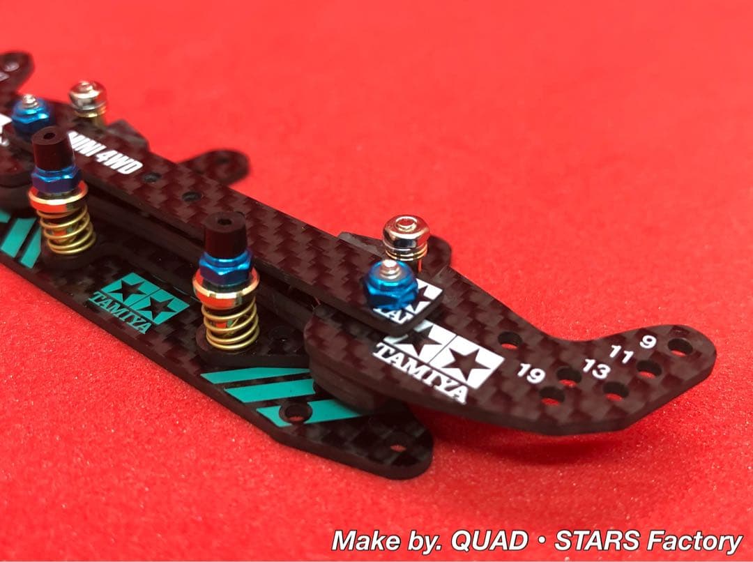 【ミニ四駆パーツ】2軸ATピボットバンパー　2022カーボン【ブルーVer.】