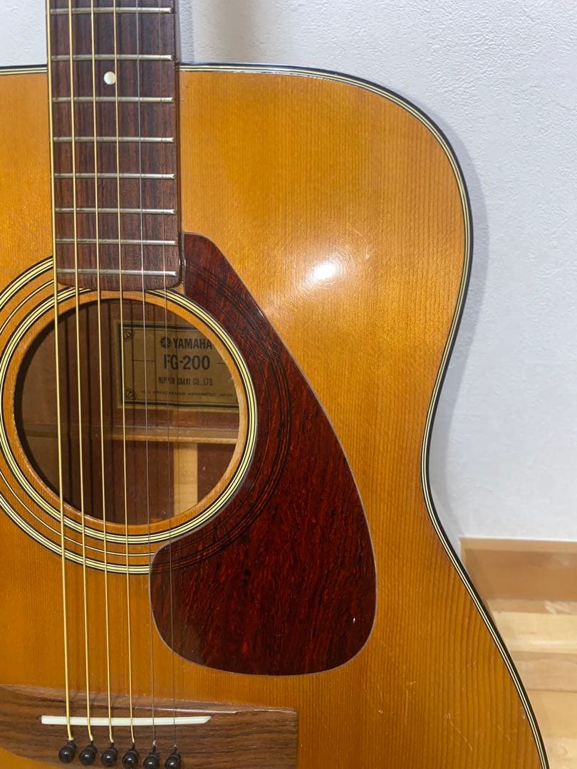 大幅値下げ‼️YAMAHA FG200グリーンラベル　調整済み新品弦　激鳴り！