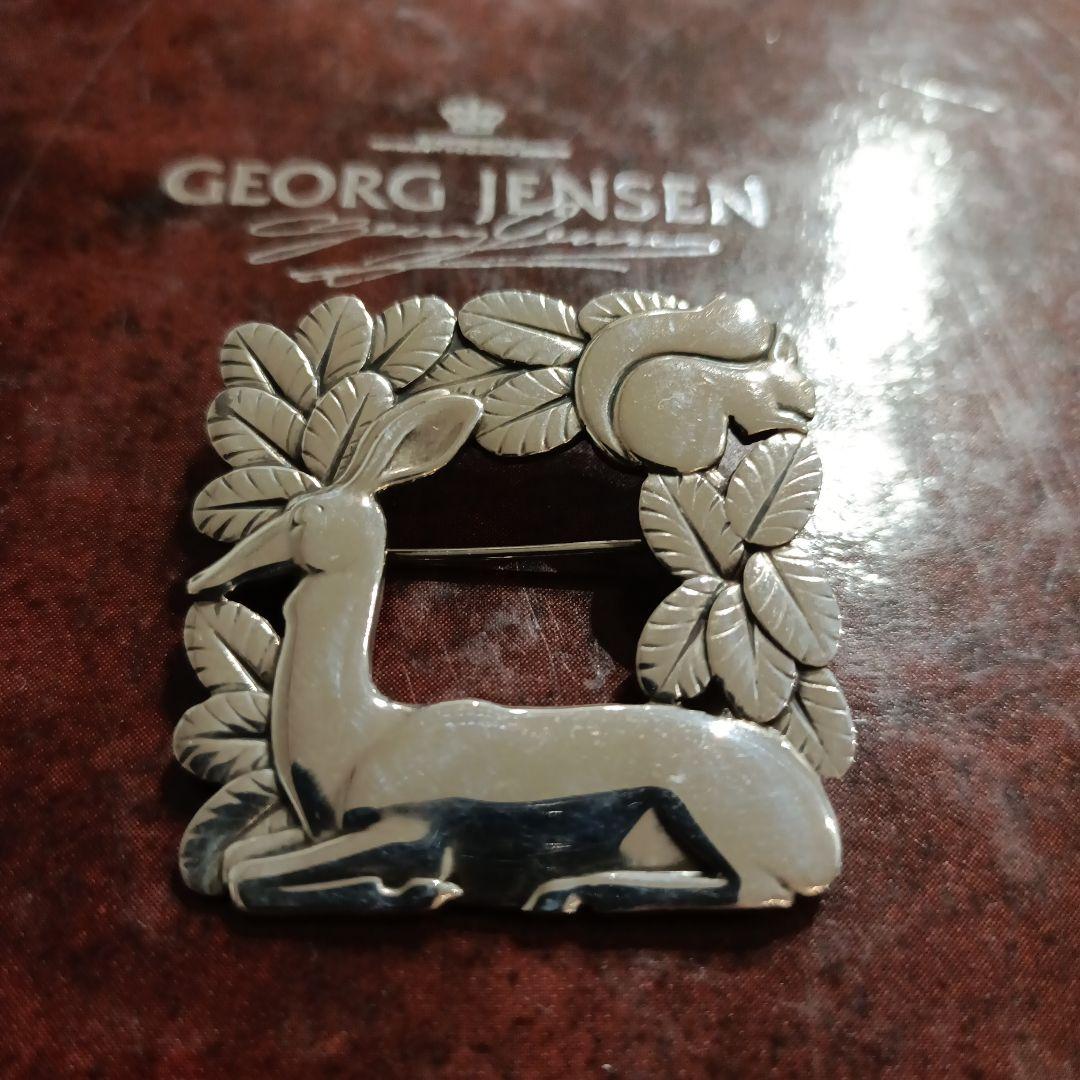 美品  　ブローチ♯318　鹿とリス　デンマーク製