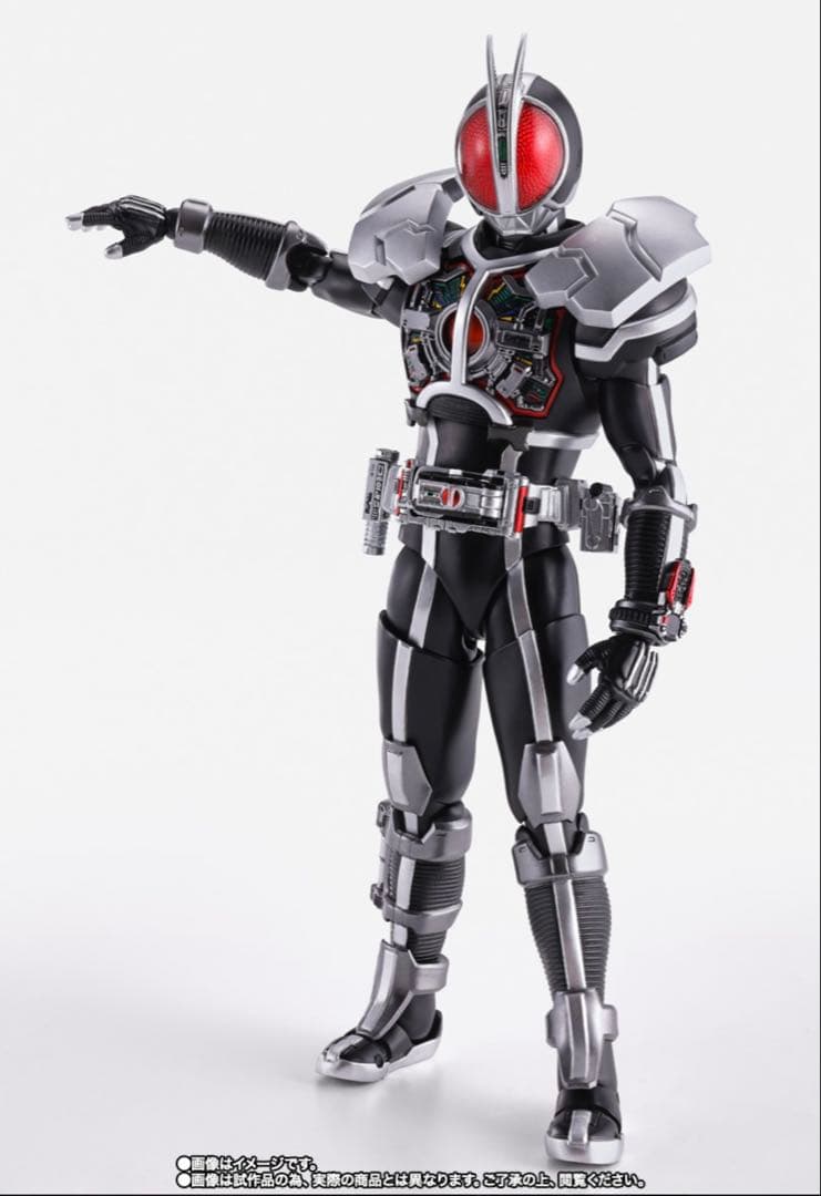S.H.Figuarts 真骨頂製法 仮面ライダー ファイズ アクセルフォーム