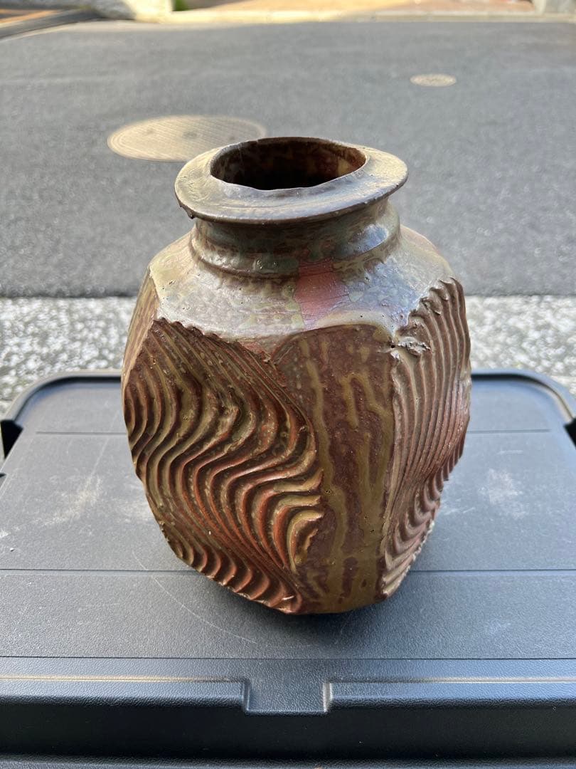 花瓶 花器 花入 壺 陶器 波模様 アート 作家 置物 インテリア アンティーク