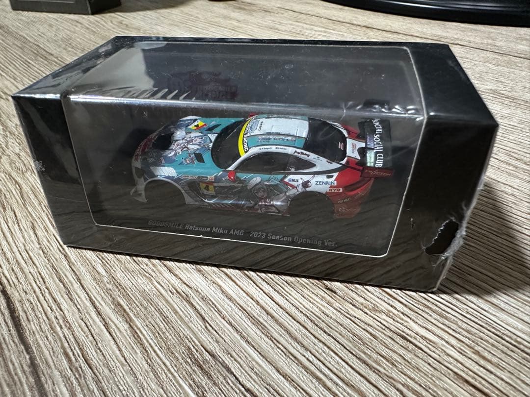 1/64 グッドスマイルレーシング　初音ミク　AMG 2023 開幕戦Ver.