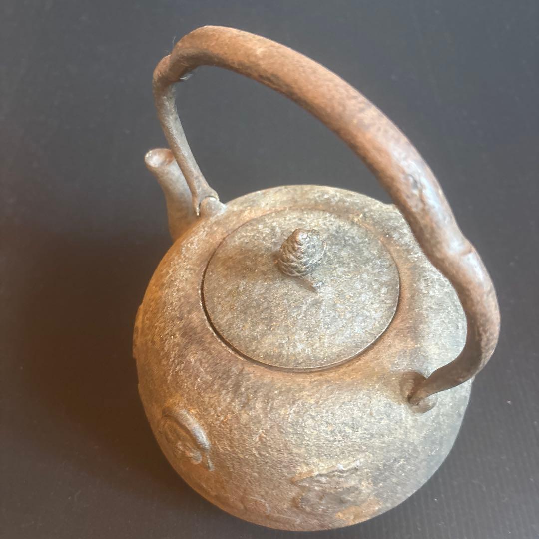 鉄瓶 骨董品 大黒様縁 古い 縁起物