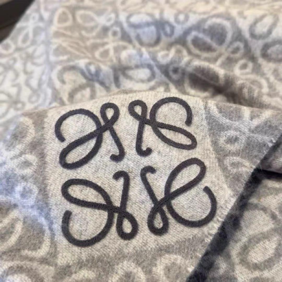 LOEWE ロエベ　アナグラム総柄　カシミヤマフラー　グレー