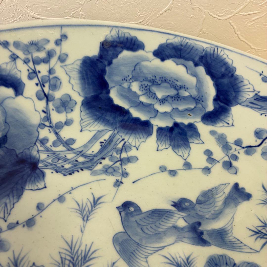 染付大皿　花鳥文様　約54cm（一尺8寸）　藍青色　磁器皿　時代物