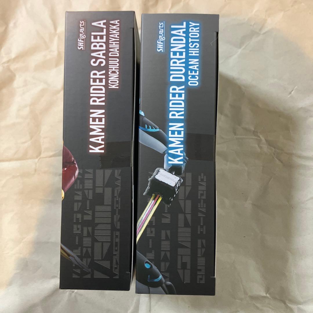 フィギュアーツ　仮面ライダーサーベラ＆仮面ライダーデュランダル　【未開封】