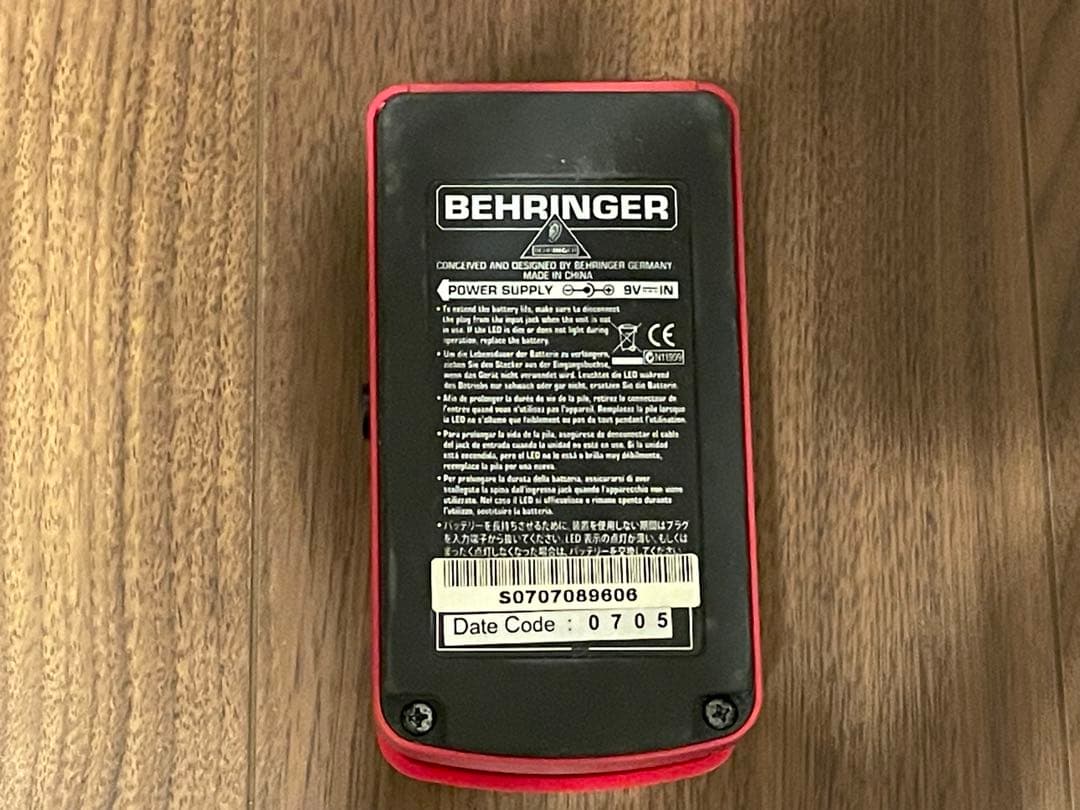 FenderMustang LT25、behringer ULTRAL