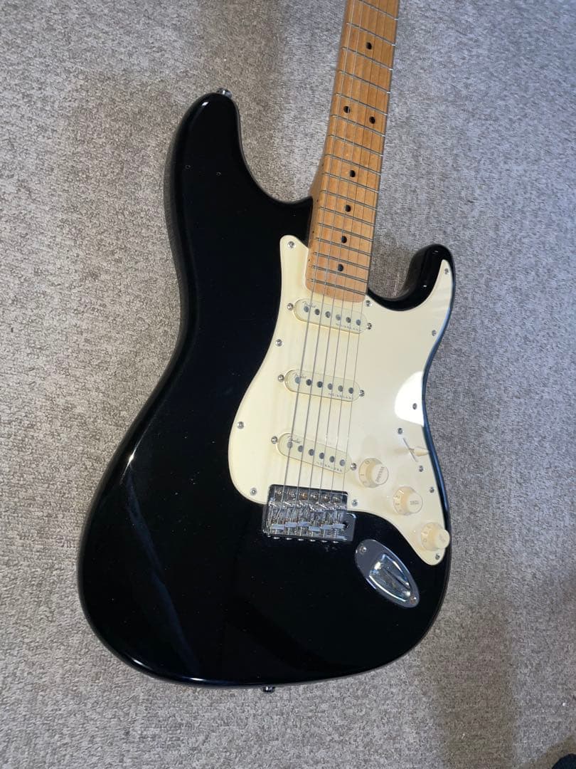 ストラトキャスタータイプギター ブラッキー パーツ交換改造多数