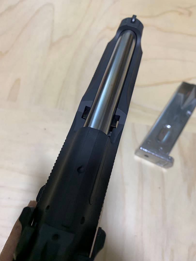 美品　東京マルイサムライエッジ　M9A1ガスブローバック 本体とマガジンのみ