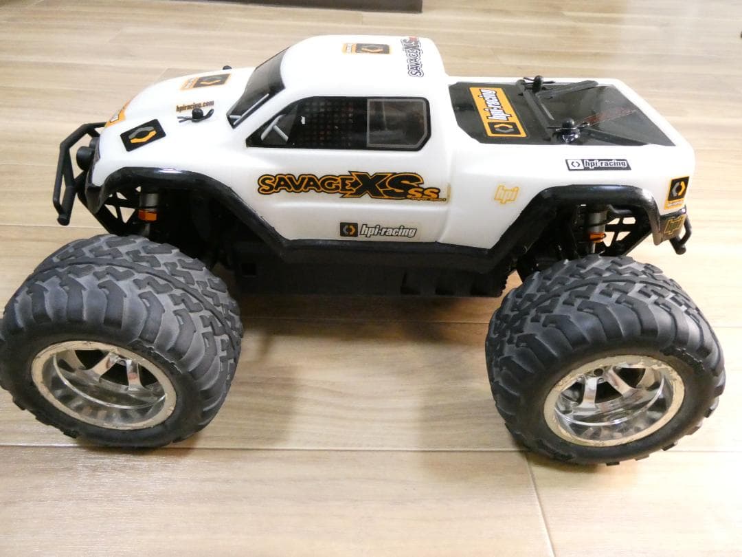 【お値下げ】HPI サベージXS SS 　EPカー　モンスタートラック