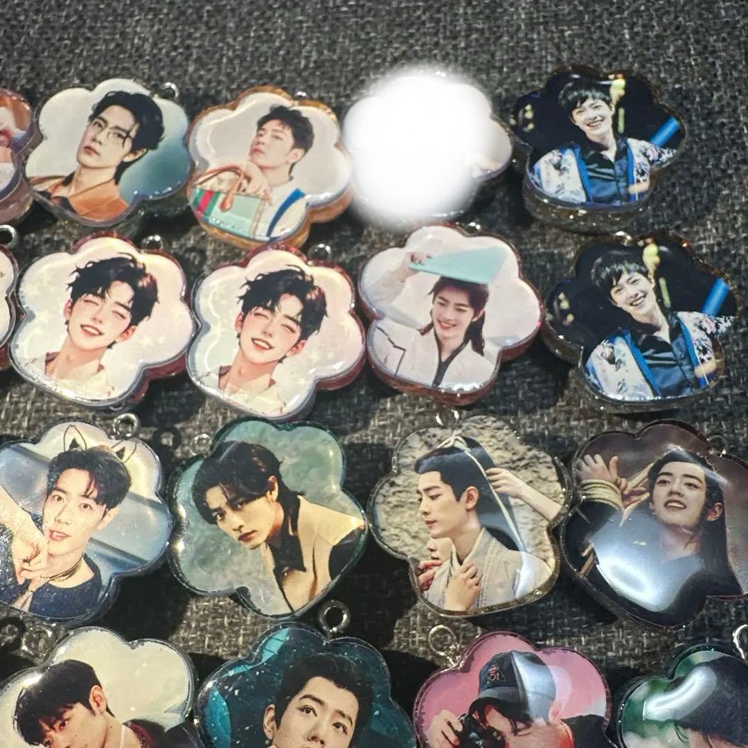 Mサイズ 肖戦 レジン肉球キーホルダー　42点セット❣️1226