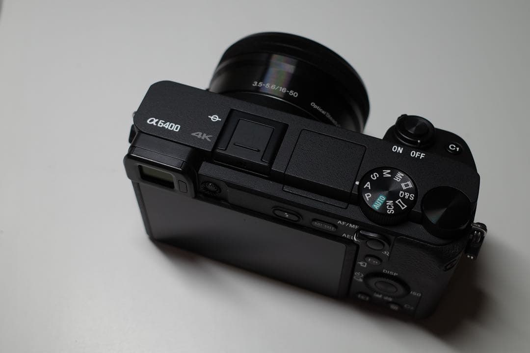SONY α6400 ILCE-6400 パワーズームレンズキット　おまけ付き