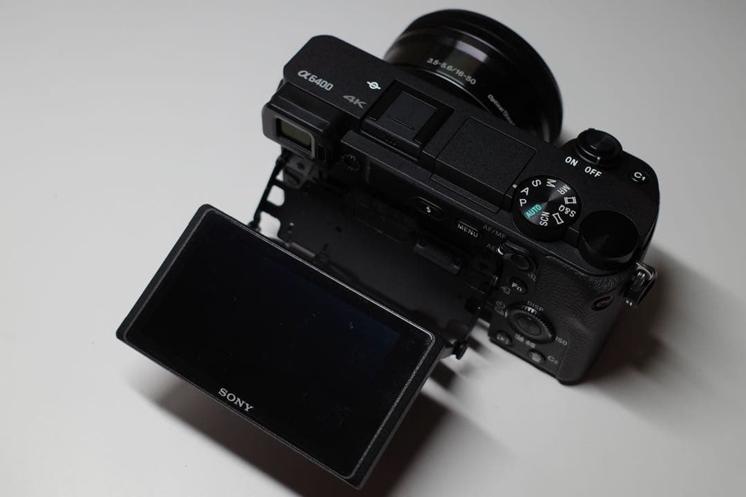 SONY α6400 ILCE-6400 パワーズームレンズキット　おまけ付き