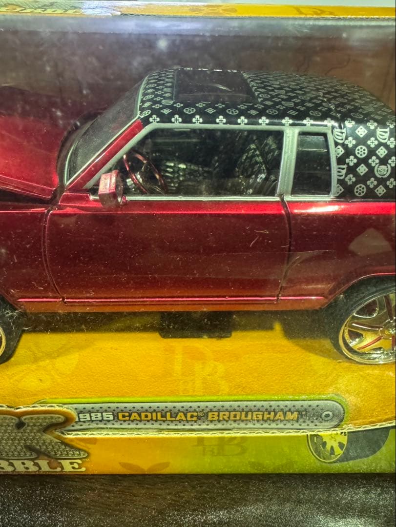 s1634 DONK 1985 キャデラック1/24サイズ　CADILLAC