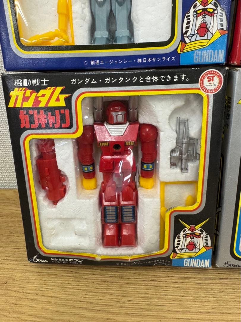 オリオン/セブン　ミニ合金　機動戦士ガンダム ゴールド合金 4体セット