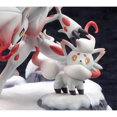 ❤新品・未開封❤ ヒスイゾロア＆ヒスイゾロアーク フィギュア ポケモンセンター