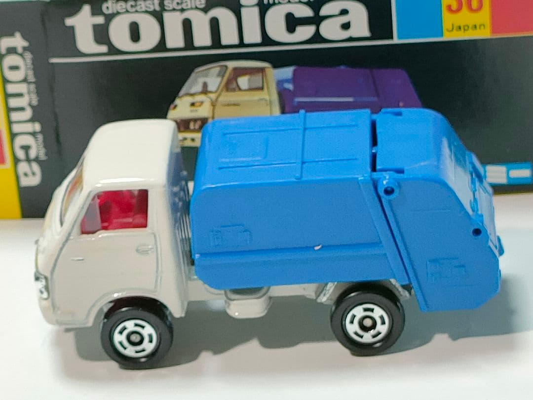黒箱トミカ 36　いすゞエルフ清掃車　美品　日本製　デッドストック