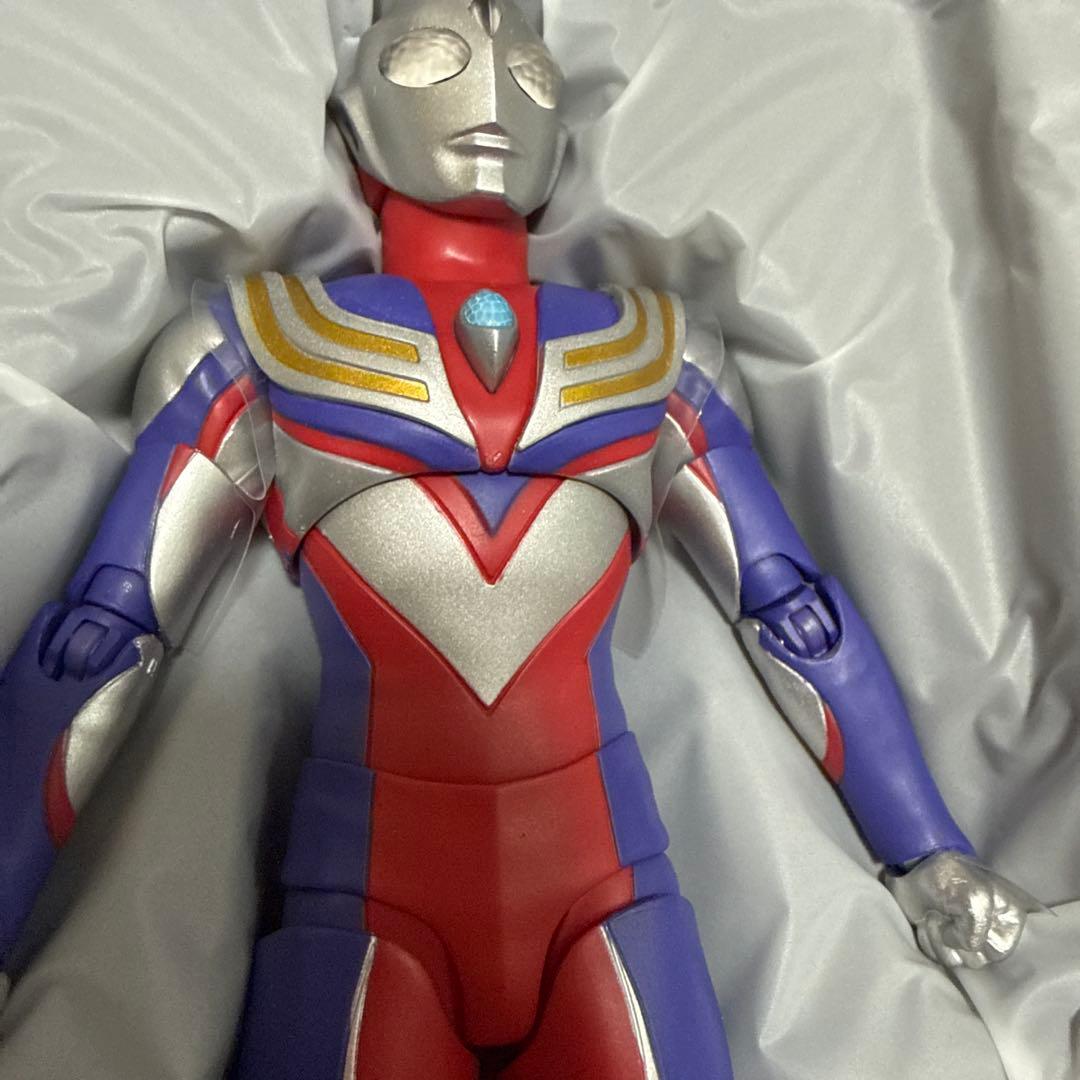 S.H.Figuarts (真骨彫製法) ウルトラマンティガ　イーヴィルティガ