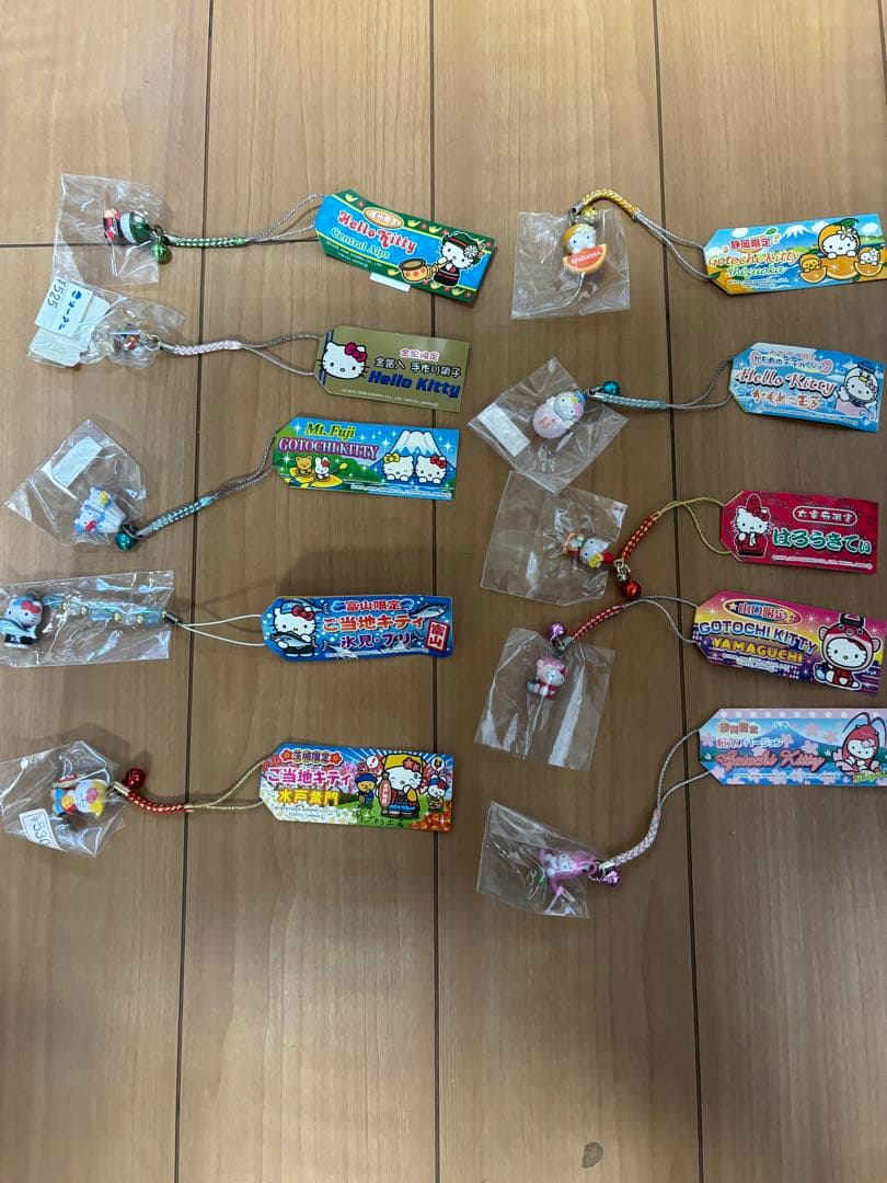 ご当地キティ　ストラップ　77個セット　バラ売り不可