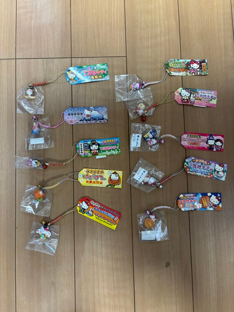ご当地キティ　ストラップ　77個セット　バラ売り不可