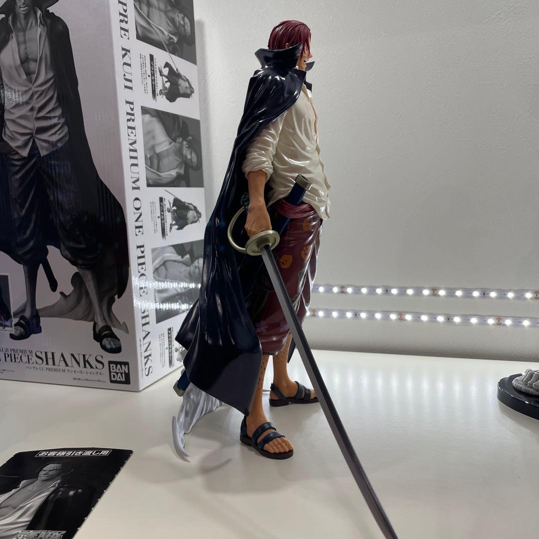 ワンピース　フィギュア　バンプレくじ PREMIUM C賞　シャンクス