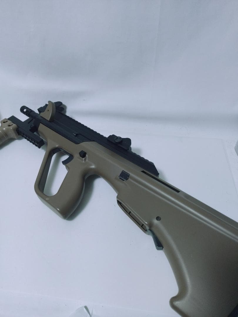 東京マルイ ステアーAUG HC電動ガン タンカラー 現状品
