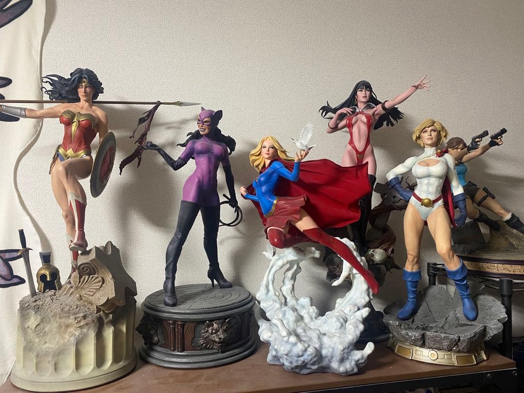 sideshow キャットウーマン　statue