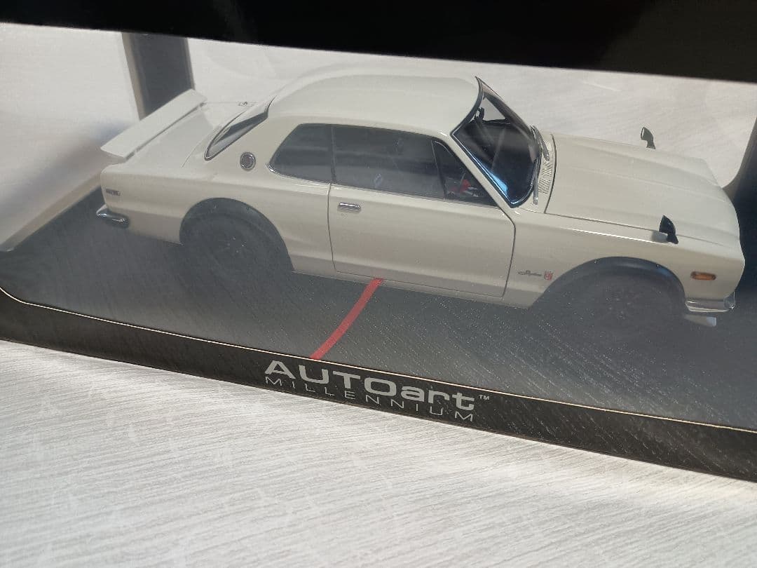 オートアート1/18ハコスカSkyline GT-R Tuned Version