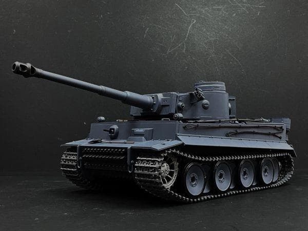 技術基準適合証明済 メタルキャタピラ仕様 ヘンロン 1/16 タイガー I型