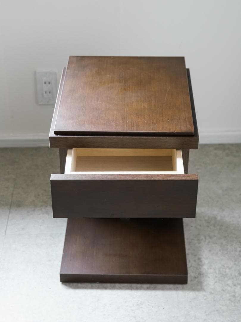 \"FRANCEBED\" イルベローチェ ベッドサイド テーブル モダン