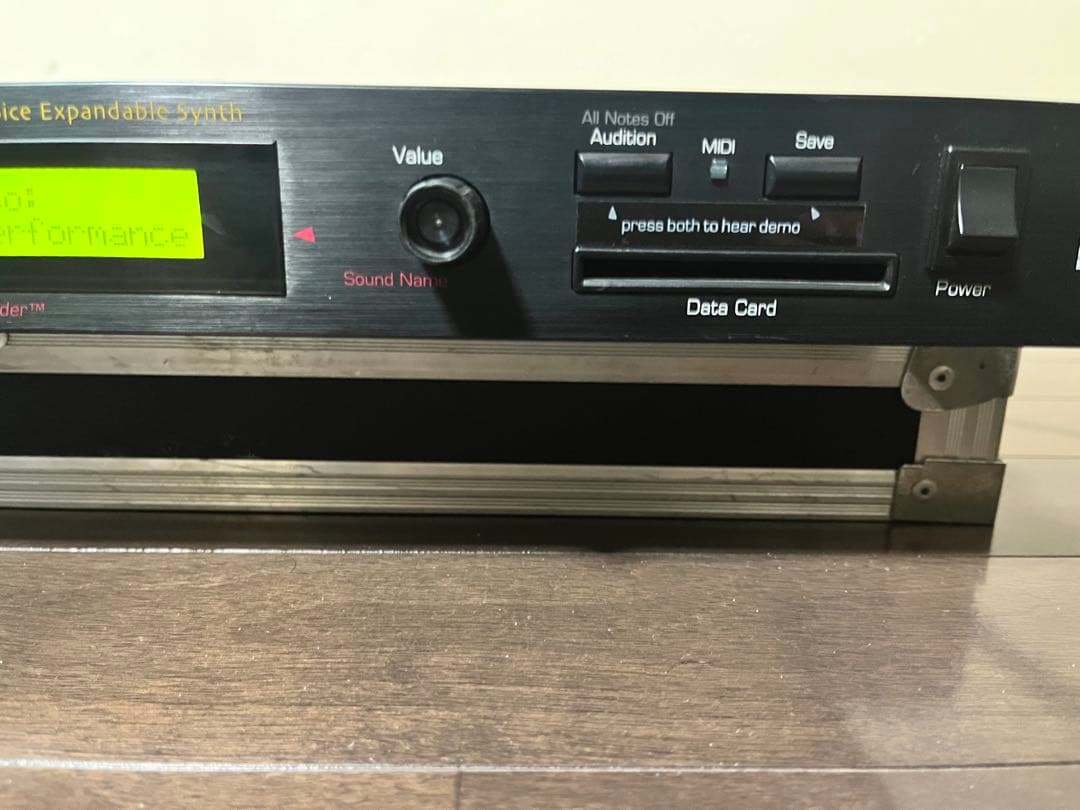 【ENSONIQ MR-Rack】 エンソニック MR-Rack 音源モジュール