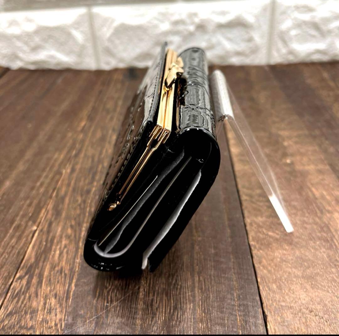 新品未使用　ヴィヴィアンウエストウッド 三つ折財布　黒　エナメル　がま口　②