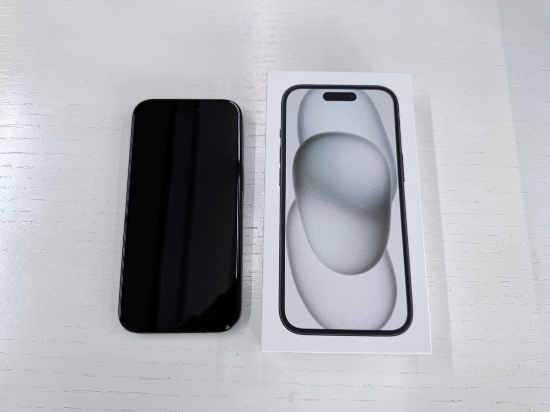 Apple iPhone15 256GB ブラック SIMフリー