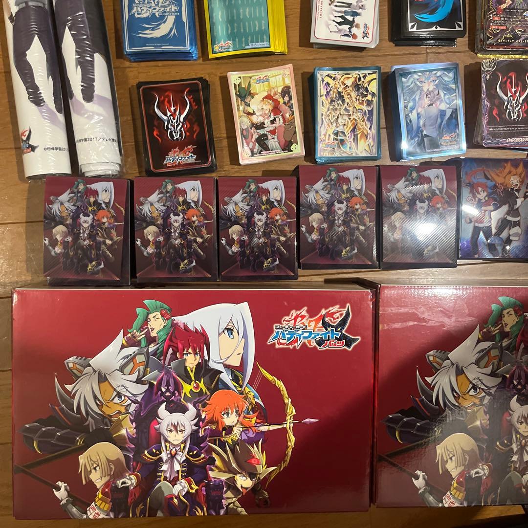 t*a様 バディファイト　引退品　激レアスリーブ　カード等多数